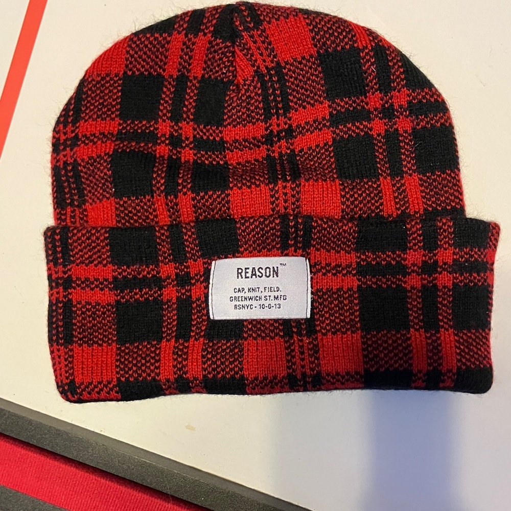 REASON BUFFALO PLAID KNIT CAP MENS BEANIE